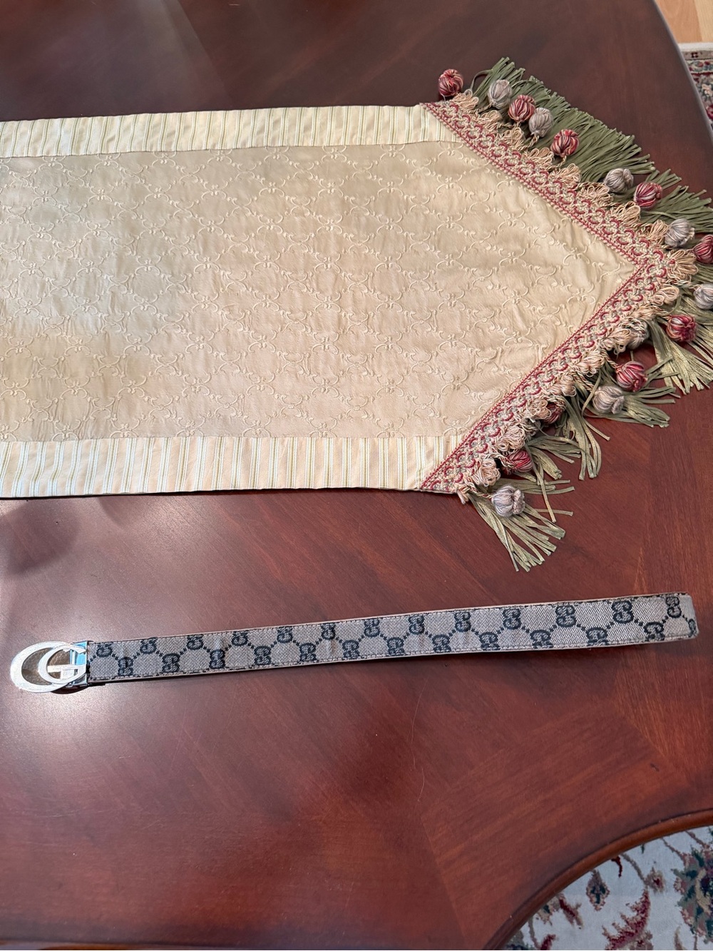 Monogrammed double G belt sz 38. Very Good Condition! - Picture 11 of 12